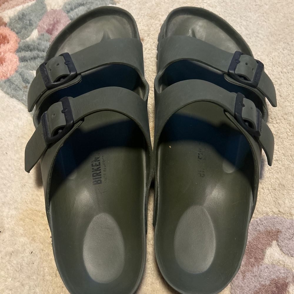 Birkenstock Mens Size 12 Arizona Essentials EVA Khaki Regular Fit Sandal Buckle